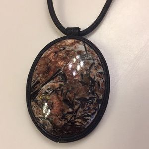 Semi-precious brown stone leather necklace